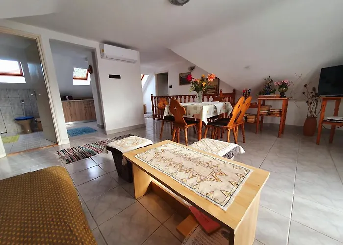 Szekrény Apartman